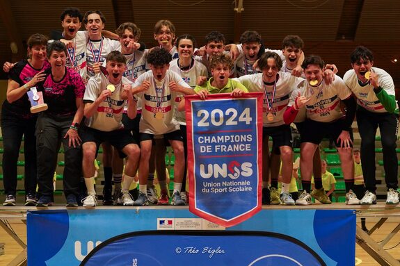 Podium Juniors Handball 2024-4.jpg